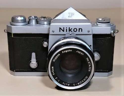 NIKON F 1963 SLR CAMERA (SERIAL 6524881) WITH NIKKOR-S AUTO 50MM LENS (SERIAL 574106) WORKING!