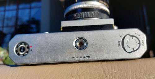 NIKON F 1963 SLR CAMERA (SERIAL 6524881) WITH NIKKOR-S AUTO 50MM LENS (SERIAL 574106) WORKING!