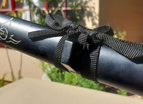 SAMURAI WAKIZASHI SWORD WITH DRAGON MOTIF DECORATED GUARD AND SCABBARD - 80CM LONG