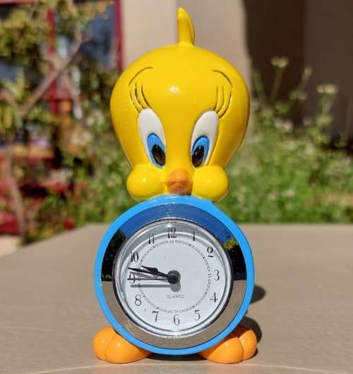 VINTAGE 1997 WARNER BROS STUDIO STORE EXCLUSIVE! TWEETY BIRD ALARM CLOCK  HIGH QUALITY WELL MADE