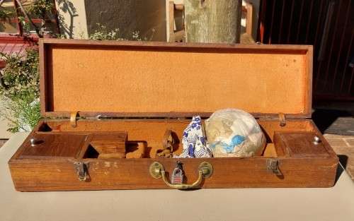 VINTAGE LANCASTER OR PARKER HALE OAK SHOTGUN CASE WITH EAGLE LOCKS AND A NICE SMELL OF GUN OIL