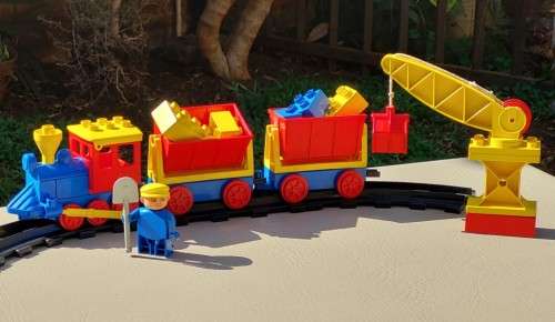 VINTAGE 1983 ORIGINAL LEGO DUPLO TRAIN SET 2700