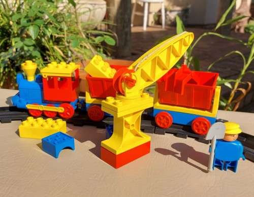 VINTAGE 1983 ORIGINAL LEGO DUPLO TRAIN SET 2700