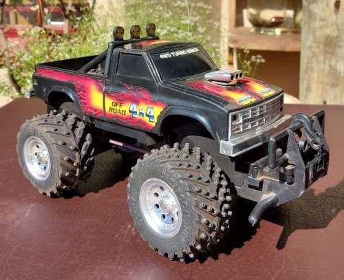RARE VINTAGE DIGITCON 4x4 TURBO WINCH RC CAR FROM 1991 WORKING HEADLIGHTS NO TRANSMITTER