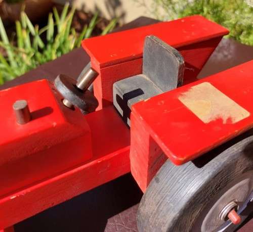 VINTAGE WOODEN TRACTOR AND CAR