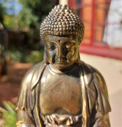 BUDDHISM KUAN YIN (GODDESS OF MERCY) BRASS STATUE SITTING ON LOTUS FLOWER 18CM HIGH