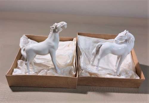PAIR OF VINTAGE CHINESE EXPORT BLANC DE CHINE MINIATURE PORCELAIN HORSES IN ORIGINAL BOXES