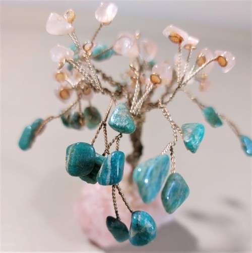 AVENTURINE AND ROSE QUARTZ GEMSTONE LEAF BONSAI TREE WITH BRASS TREE TRUNK AND BRANCHES