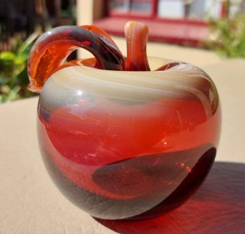 PAIR OF UKRANIAN ART GLASS APPLES EACH UNIQUE AND HANDMADE