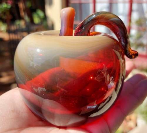 PAIR OF UKRANIAN ART GLASS APPLES EACH UNIQUE AND HANDMADE