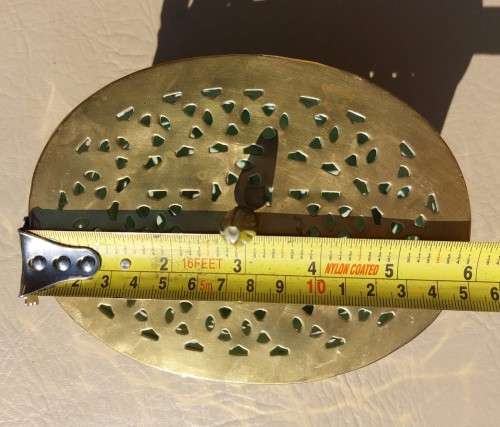 BEAUTIFUL LARGE OVAL PIERCED BRASS POTPOURRI OR TRINKET BOX