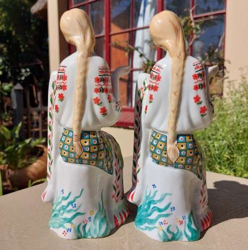 VINTAGE 1990S UKRANIAN KYIV PORCELAIN FIGURINES