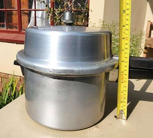 PRESTIGE HI DOME 1980S ALUMINIUM PRESSURE COOKER 7L