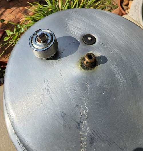 PRESTIGE HI DOME 1980S ALUMINIUM PRESSURE COOKER 7L