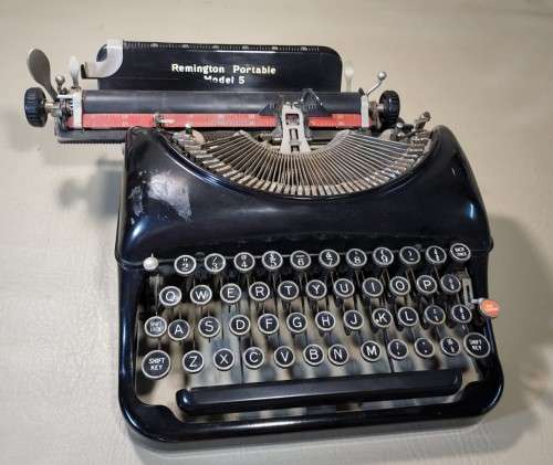 REMINGTON 1931 NOISELESS PORTABLE MODEL 5 TYPEWRITER MADE IN THE USA (SERIAL N-13587)