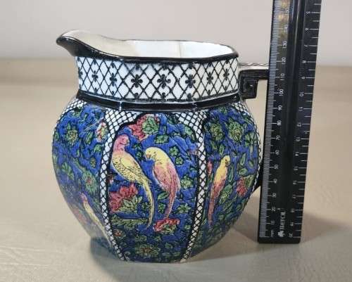 ANTIQUE 100 YEARS OLD ROYAL DOULTON WATER JUG IN THE PERSIAN CHINTZ PARROT BIRDS PATTERN D4031