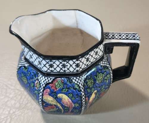 ANTIQUE 100 YEARS OLD ROYAL DOULTON WATER JUG IN THE PERSIAN CHINTZ PARROT BIRDS PATTERN D4031