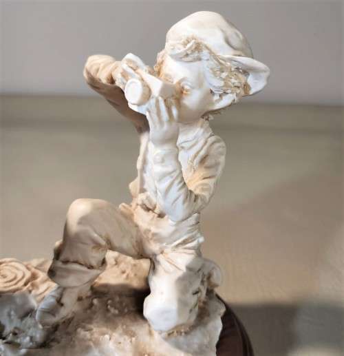 CUTE VINTAGE ITALIAN AURO BELCARI RESIN AND MARBLE STATUE YOUNG BOY TAKING PICTURE OF YOUNG GIRL