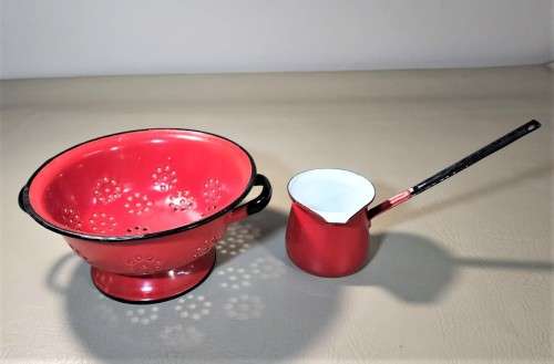 RED 1960S HUTA SILESIA POLAND (BOILER POT LOGO) ENAMEL COLANDER BOWL AND MILK POT