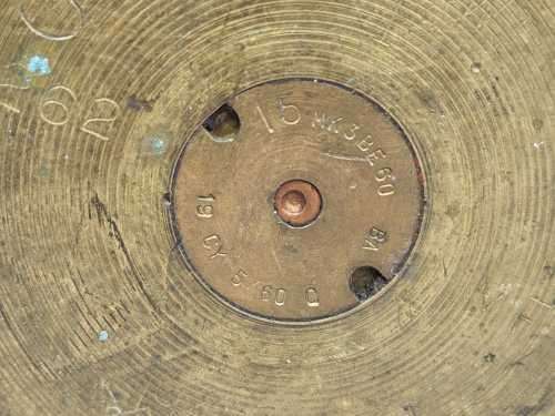 WORLD WAR 2 1943 STAMPED 57MM CALIBRE BRITISH TANK GUN SHELL CASING WITH PRIMER