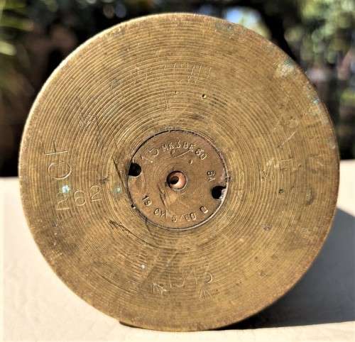 WORLD WAR 2 1943 STAMPED 57MM CALIBRE BRITISH TANK GUN SHELL CASING WITH PRIMER