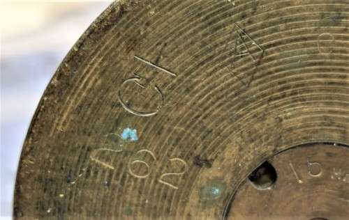 WORLD WAR 2 1943 STAMPED 57MM CALIBRE BRITISH TANK GUN SHELL CASING WITH PRIMER