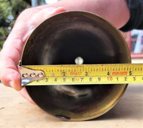 THE MIKE TYSON OF SHELLS  A 20 POUNDER 125MM DIAM/CAL 1969 SHELL CASING WITHOUT PRIMER