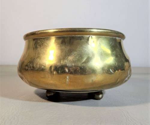 RARE ENGLISH HARRY J PRATT NESTOR TRADEMARKED BRASS BOWL OR PLANTER C(1901-1951)