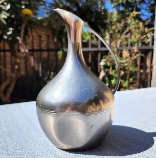 METAWA HOLLAND BELLY SHAPED PEWTER BUD VASE FROM THE 1960S