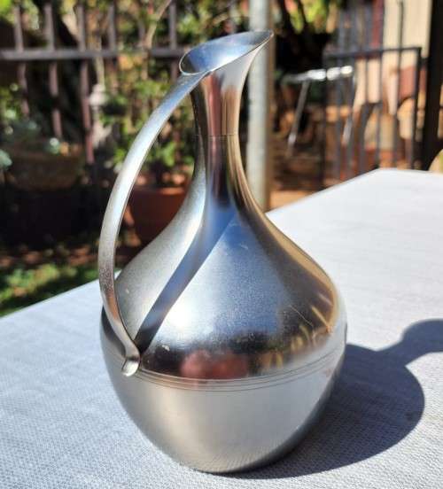 METAWA HOLLAND BELLY SHAPED PEWTER BUD VASE FROM THE 1960S