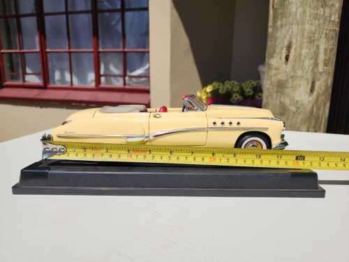 TIMELESS CLASSIC 1949 BUICK ROADMASTER CONVERTIBLE BEIGE CREAM 1:18 SCALE DIECAST CAR MODEL
