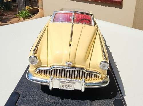 TIMELESS CLASSIC 1949 BUICK ROADMASTER CONVERTIBLE BEIGE CREAM 1:18 SCALE DIECAST CAR MODEL