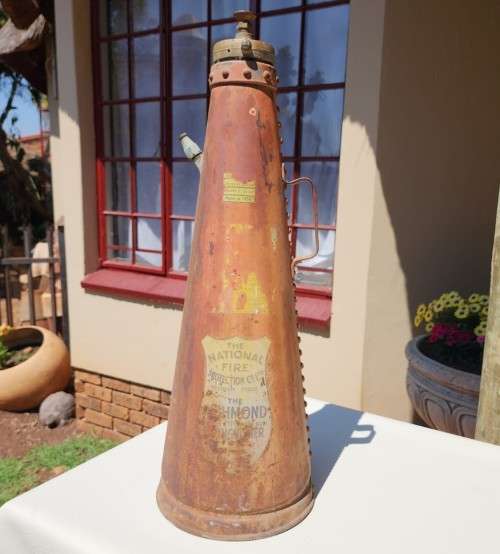 RARE 1951 CONICAL FIRE EXTINGUISHER FELTHAM ENGLAND