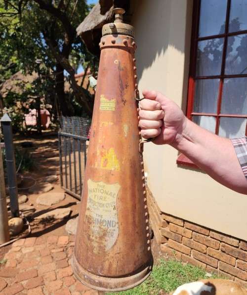 RARE 1951 CONICAL FIRE EXTINGUISHER FELTHAM ENGLAND