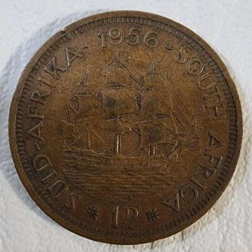 A 1953-1960 CRONOLOGICAL SET OF 8 SOUTH AFRICAN ONE PENNY COINS FIRST PORTRAIT OF QUEEN ELIZABETH II