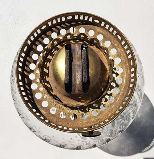 WONDERFULL OLD ENGLISH BRASS DUPLEX (DOUBLE WICK) OIL LAMP WITH LARGE ROUND GLASS OIL FONT