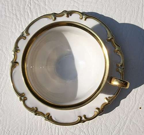 VINTAGE (1939-1965) HUTSCHENREUTHER SELB LHS LION MARK GERMANY 22K GOLD GILT DECORATED CUP AND SAUCE