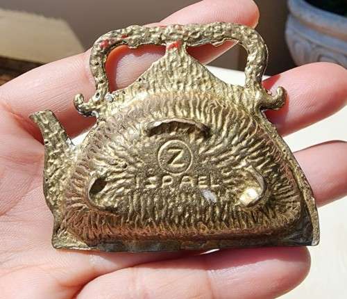 LARGE GROUP OF MINIATURE BRASS ORNAMENTS INCLUDING ENGLISH MUSICAL INNSTRUMENTS AND ISRAELI BRASS OR
