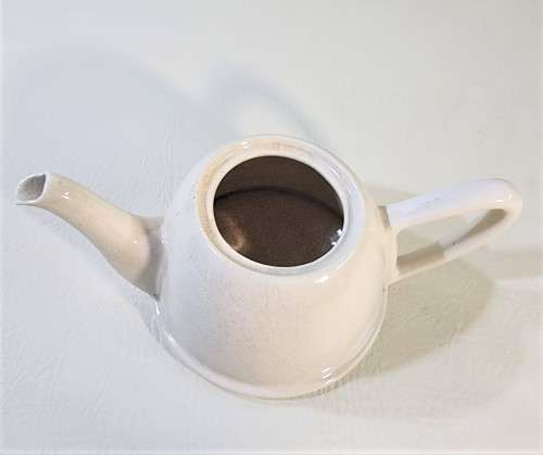 VINTAGE HEAT-RITE CHROME AND CERAMIC INSULATED TEAPOT