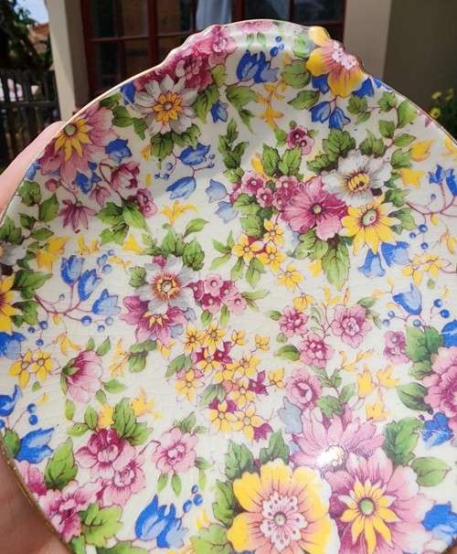 COLLECTABLE 1930S GRIMWADES ROYAL WINTON CHEADLE PATTERN CHINZ FLOWER HANDLED SWEETS BOWL