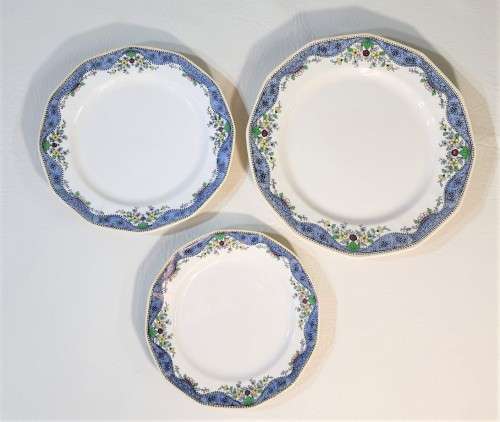 ROYAL DOULTON 1ST SET DINNER, DESERT, BREAD PLATES HANDPAINTED DRAYCOT D4635 (1926-19??) PATTERN