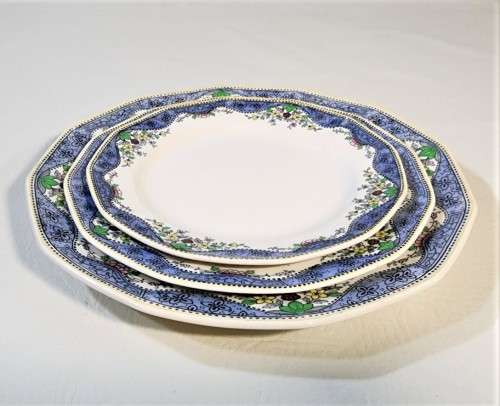 ROYAL DOULTON 1ST SET DINNER, DESERT, BREAD PLATES HANDPAINTED DRAYCOT D4635 (1926-19??) PATTERN