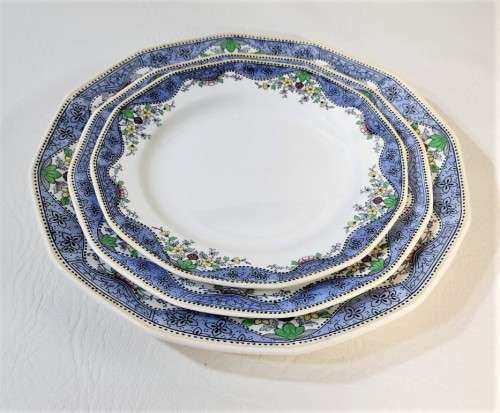 ROYAL DOULTON 1ST SET DINNER, DESERT, BREAD PLATES HANDPAINTED DRAYCOT D4635 (1926-19??) PATTERN