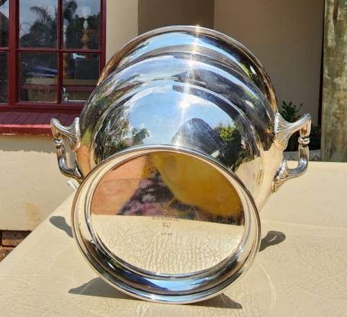 ENGLISH SILVERPLATED TROPHY SHAPED CHAMPAGNE COOLER LARGE 25CM WIDE VINTAGE