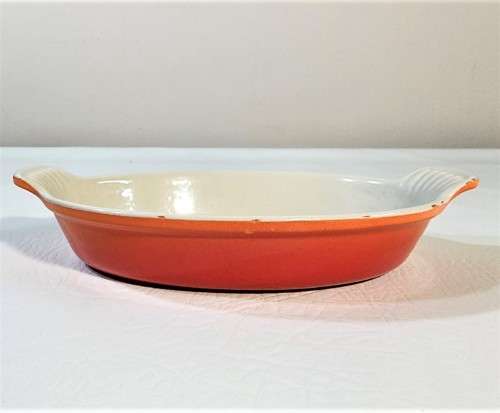 VINTAGE 1960S LE CREUSET FRANCE VOLCANIC FLAME ORANGE ENAMELED CAST IRON OVAL AU GRATIN BAKER NO 20