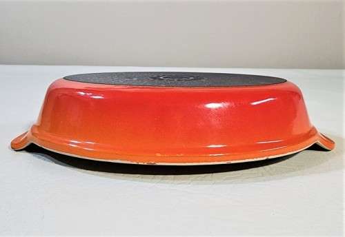VINTAGE 1960S LE CREUSET FRANCE VOLCANIC FLAME ORANGE ENAMELED CAST IRON OVAL AU GRATIN BAKER NO 20