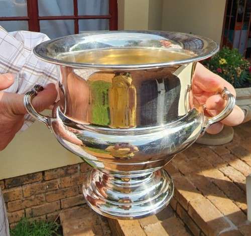 ENGLISH SILVERPLATED TROPHY SHAPED CHAMPAGNE COOLER LARGE 25CM WIDE VINTAGE