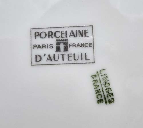 RABBITS & THYME (LES LAPINS ET SERPOLET) PORCELAINE D`AUTEUIL LIMOGES FRANCE CHAMBORD SERIES PLATES