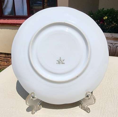 CACKLING GEESE NO 1 DECORATED (1940-1980) ARTIBUS PORTUGAL STEW BOWL WITH SPIL TRAY