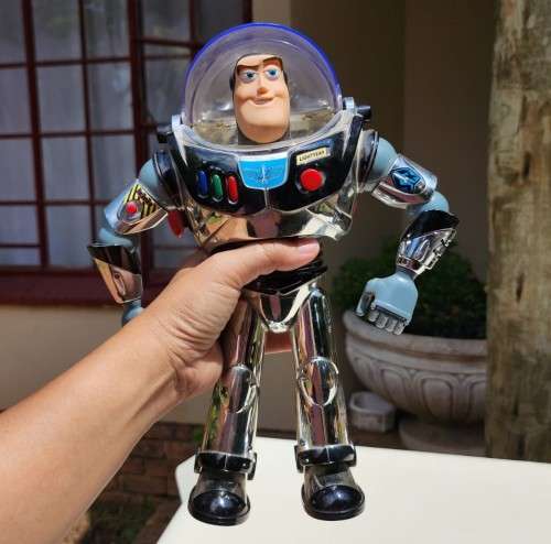 I COME IN PEACE A FIRST GEN 1995 INTERGALACTIC BUZZ LIGHTYEAR TOY STORY VINTAGE TOY STILL TALKING